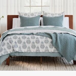 Coyuchi Twin Quilt Flores Tidal Reversible Cotton Handstitched Organic NWT